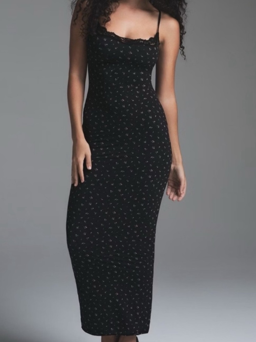 SKIMS Fits Everybody Lace Long Slip Dress - NIB - size is Medium